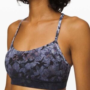 Lululemon Flow Y Bra Nulu Light Support B/C Cup Size 6